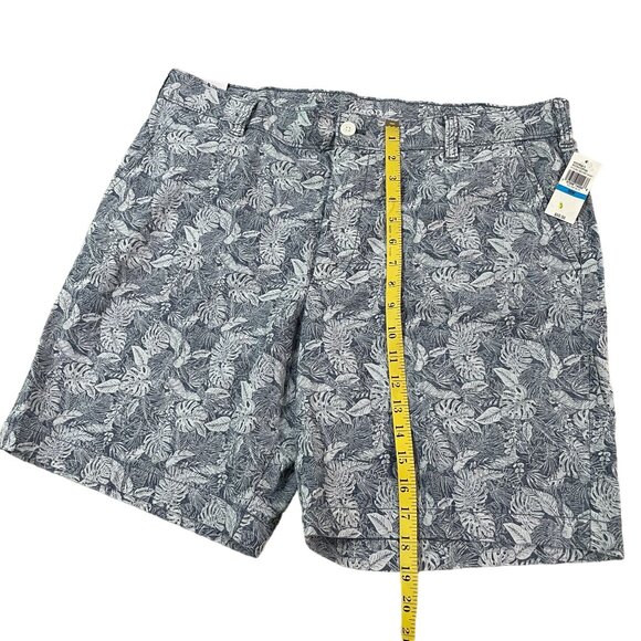 Izod Mens Chambray Classic Fit Shorts 36 Waist 8 Inseam Tropical Leaf Design - Picture 2 of 5